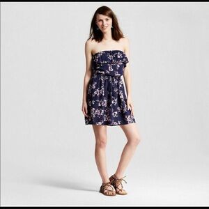 Floral strapless dress